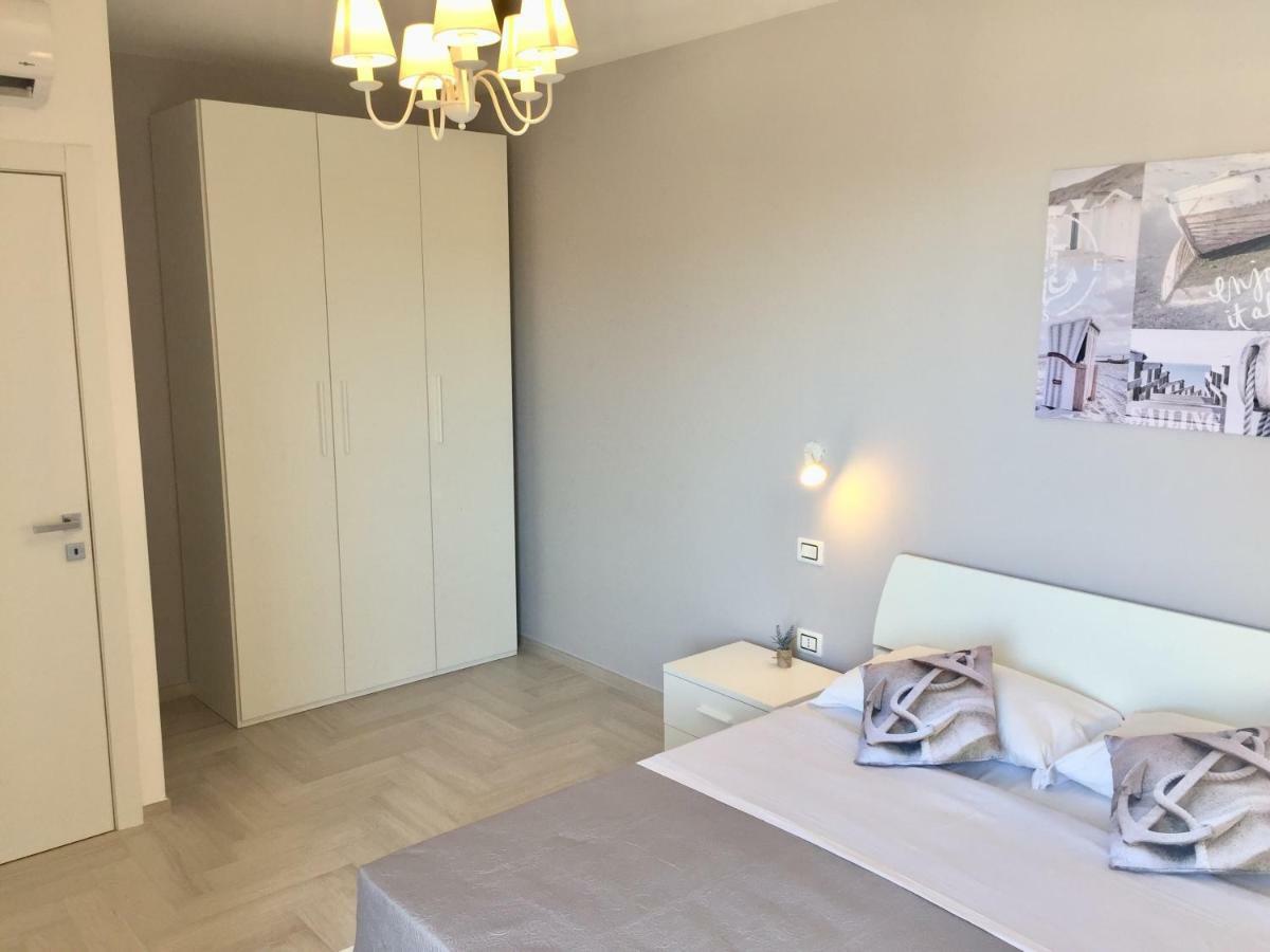 Le Domus Modern Apartments Cagliari Su Forti Exterior photo