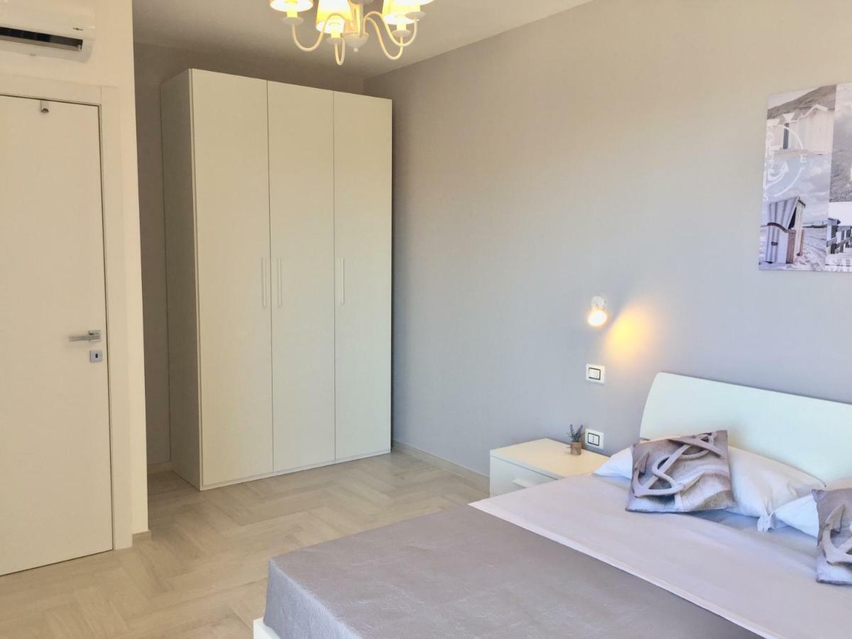Le Domus Modern Apartments Cagliari Su Forti Exterior photo
